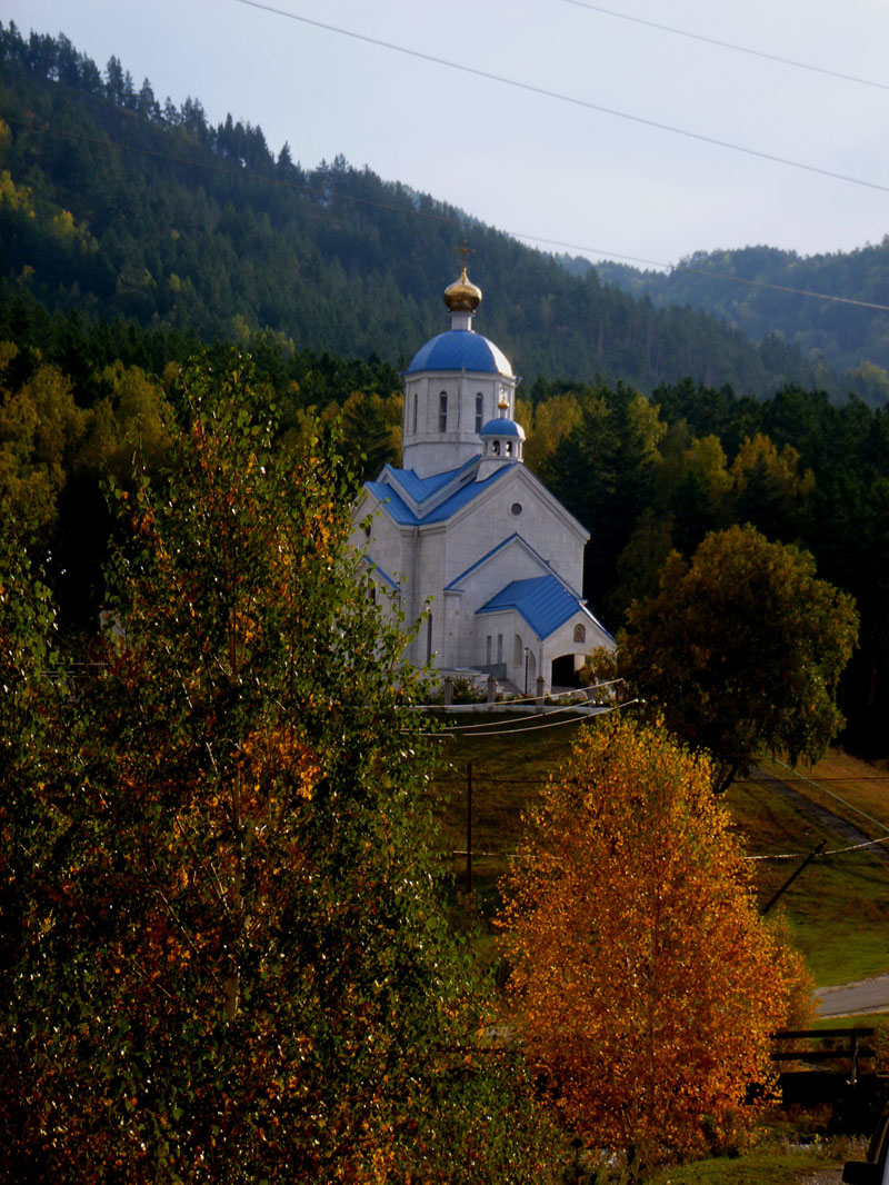 Церковь святой Евдокии. Краски осени